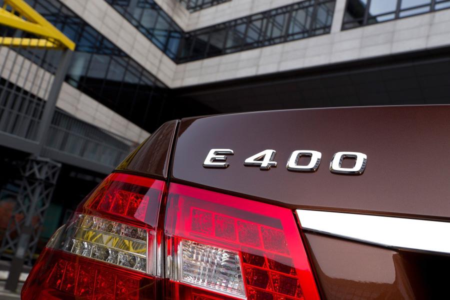  Mercedes-Benz E300 BlueTEC Hybrid 2012 года  (фото 36 из 60)